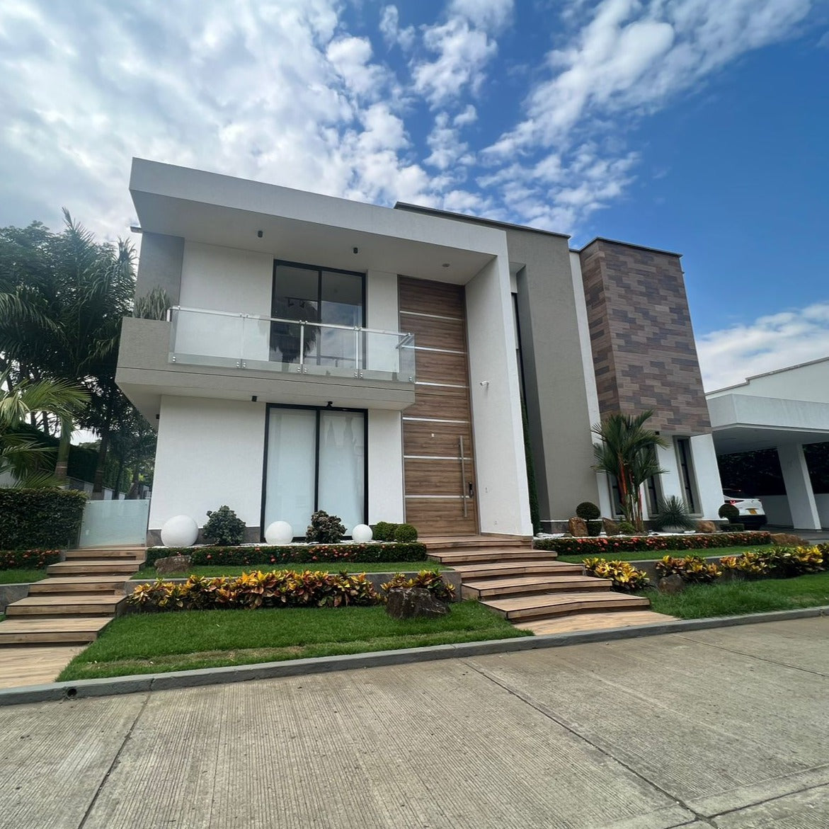 SE VENDE ESPECTACULAR CASA EN PANCE-CALI