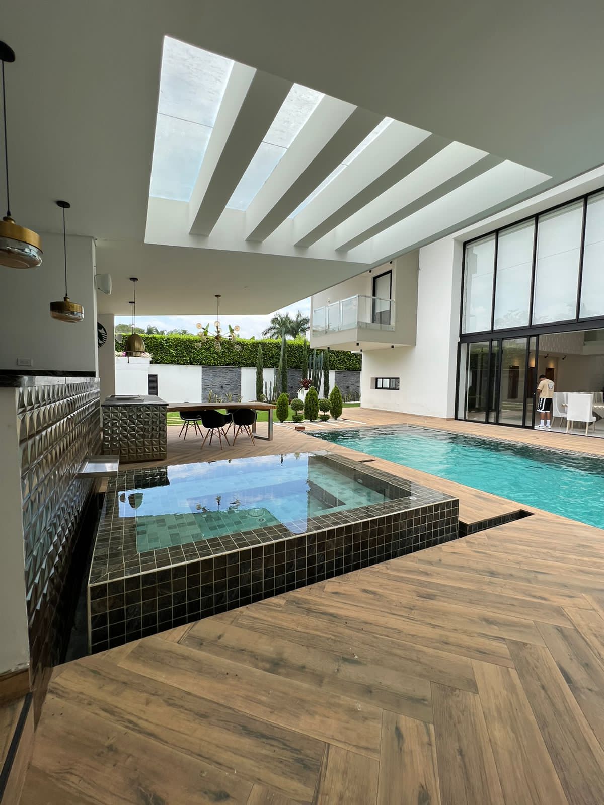 SE VENDE ESPECTACULAR CASA EN PANCE-CALI