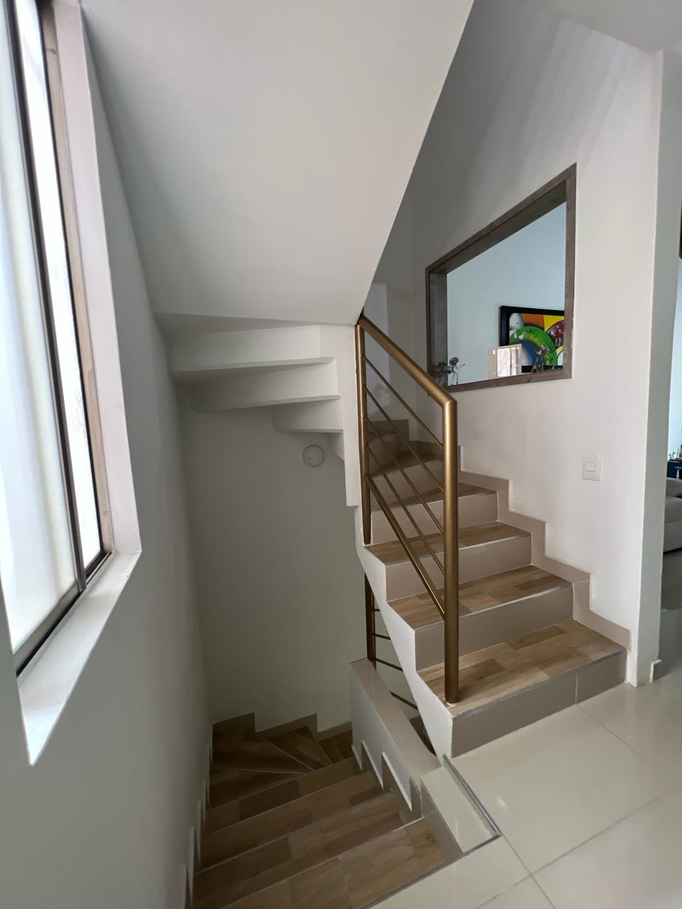 SE VENDE CASA EN EL LIMONAR CALI