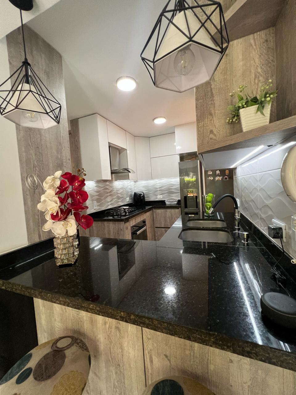 SE VENDE CASA EN EL LIMONAR CALI