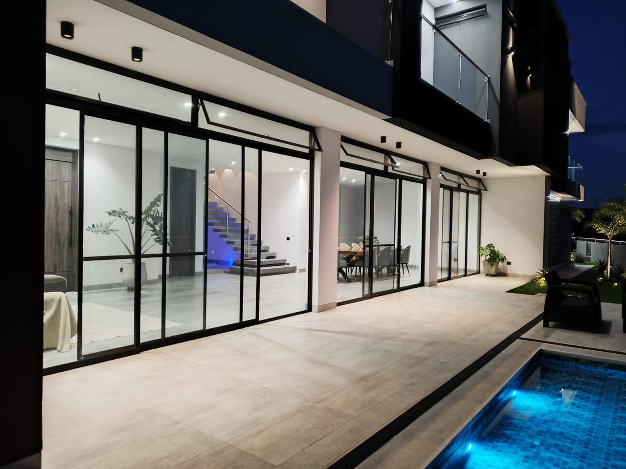 CASA EN VENTA SUPER MODERNA-JAMUNDI