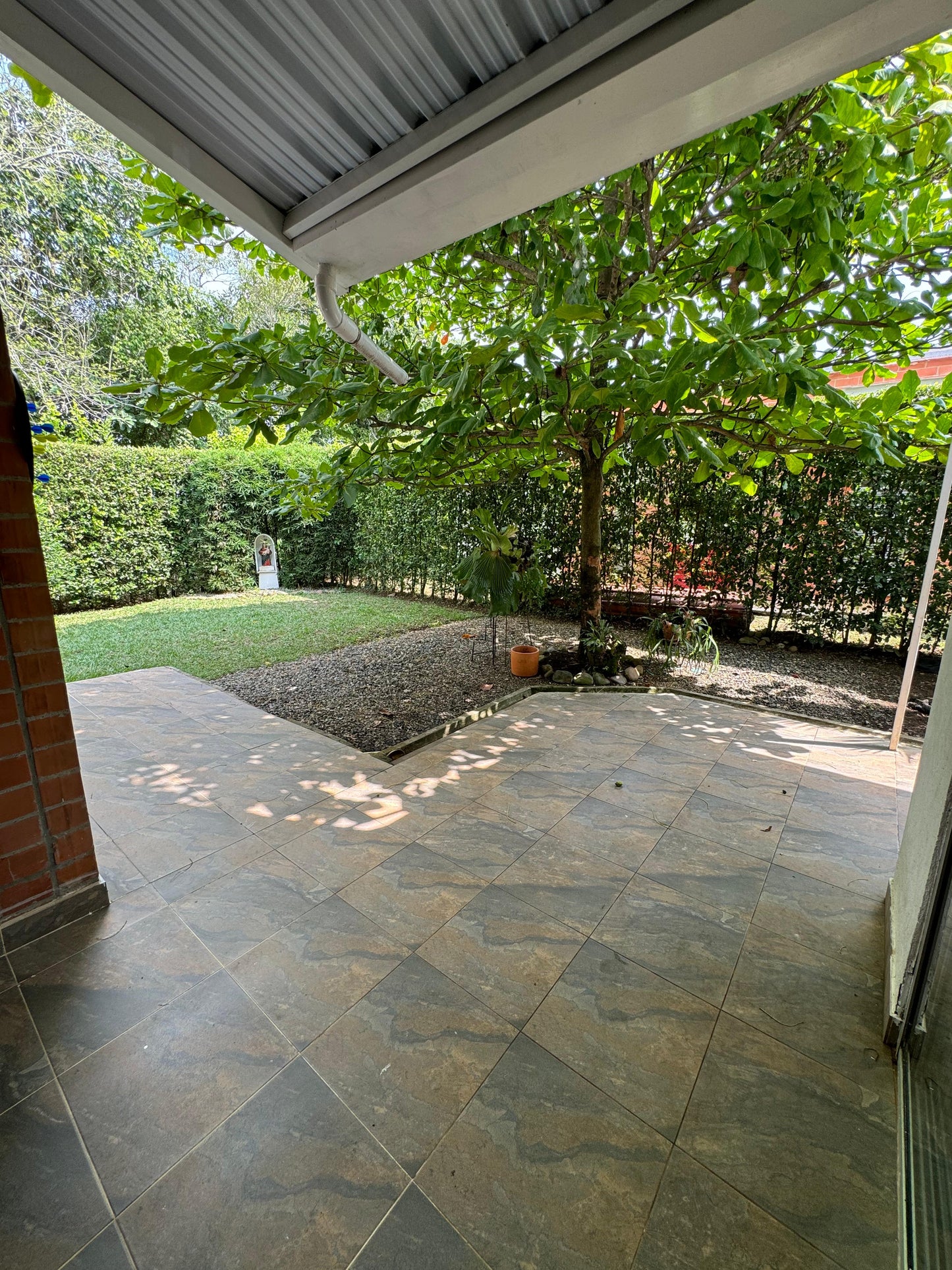 SE VENDE HERMOSA CASA EN CONDOMINIO CAMPESTRE JAMUNDI