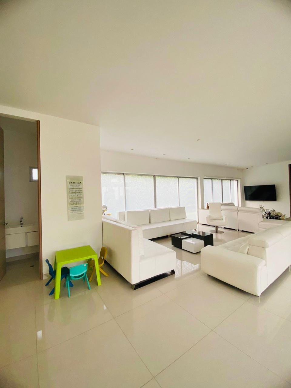SE VENDE CASA EN CONDOMINIO SECTOR LAS MERCEDES JAMUNDÍ