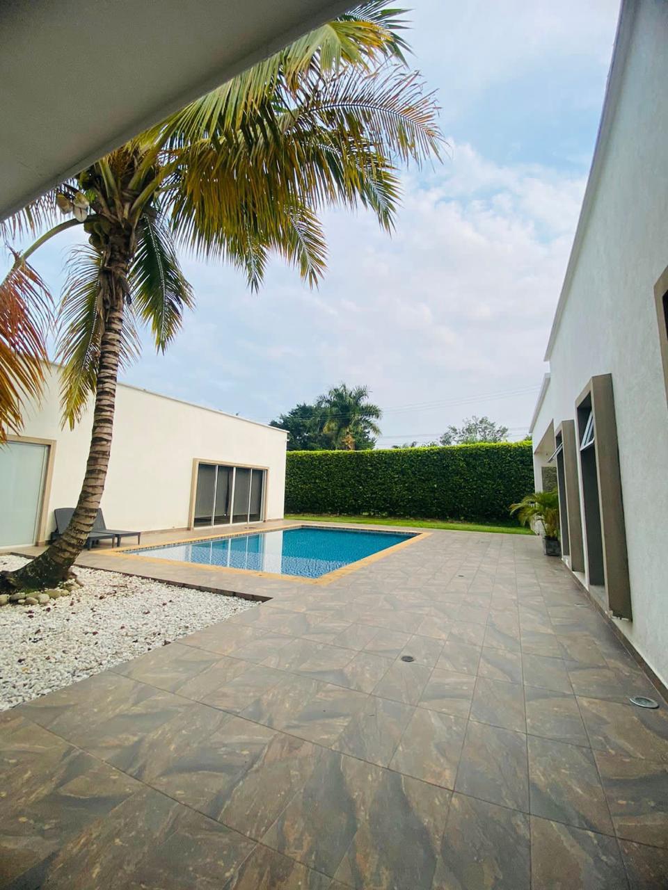 SE VENDE CASA EN CONDOMINIO SECTOR LAS MERCEDES JAMUNDÍ