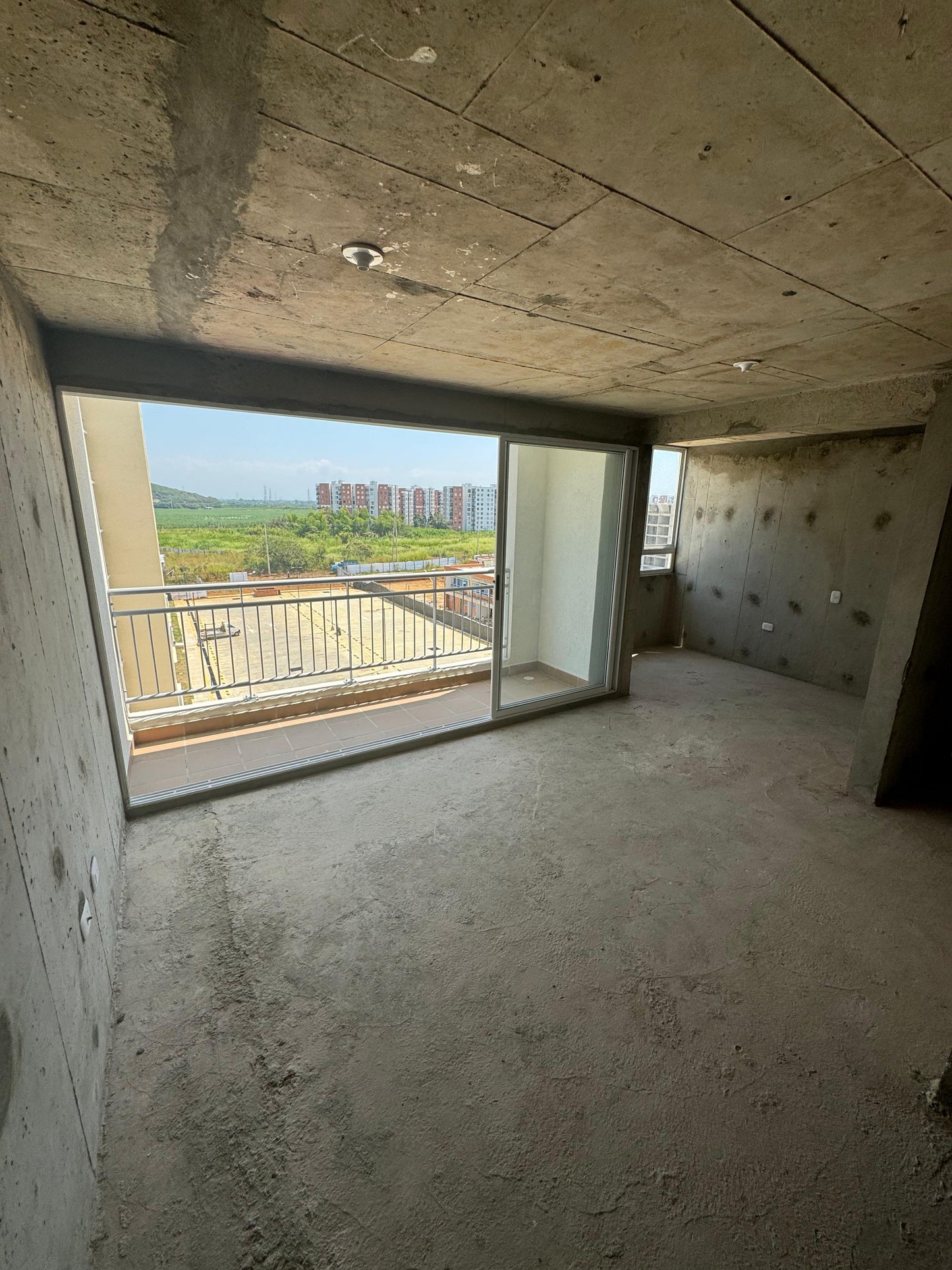 APARTAMENTO EN VENTA EN EL VALLE DEL LILI CALI