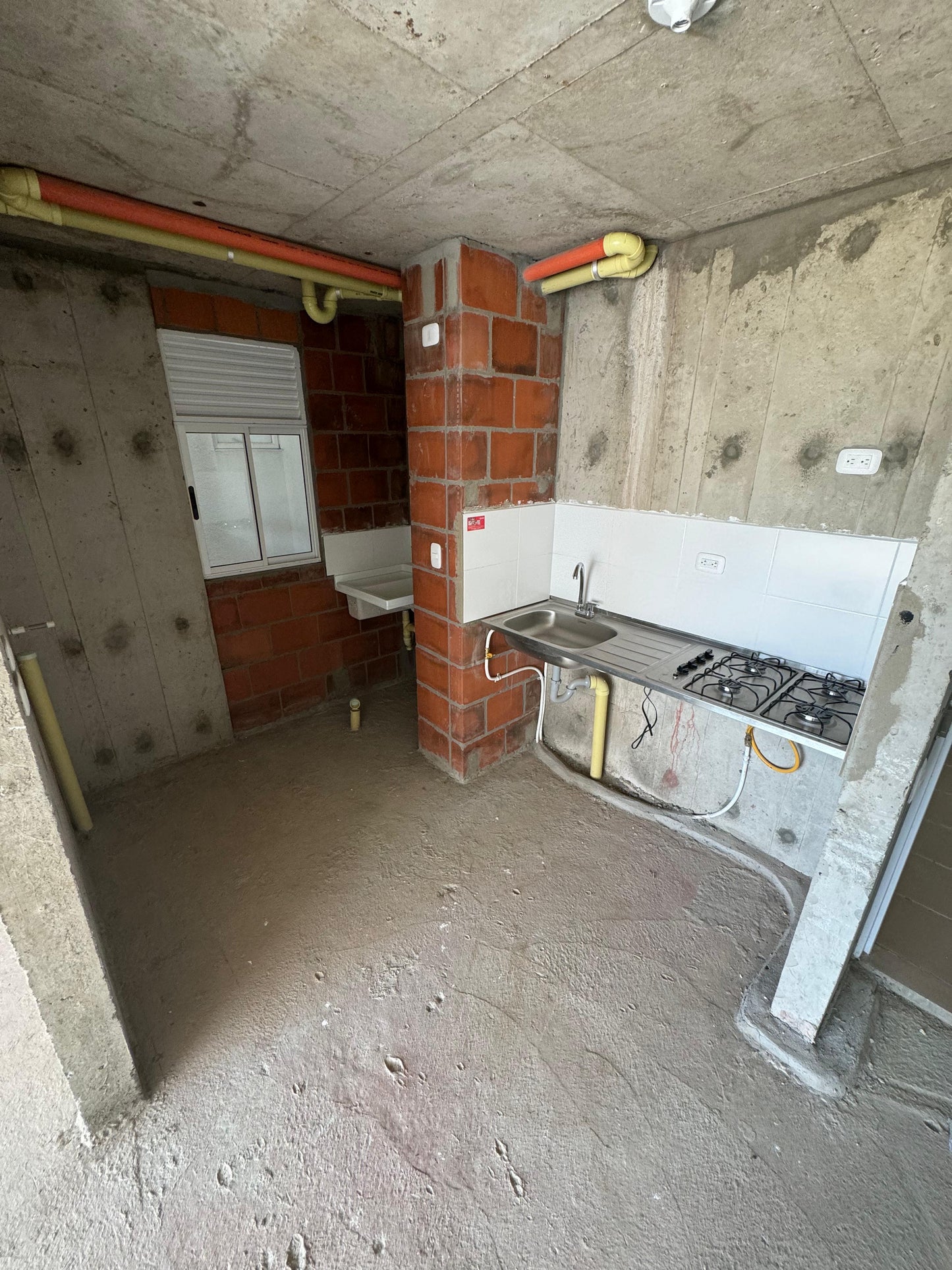 APARTAMENTO EN VENTA EN EL VALLE DEL LILI CALI