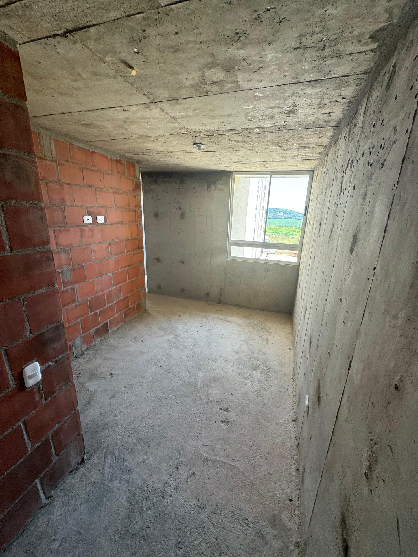 APARTAMENTO EN VENTA EN EL VALLE DEL LILI CALI