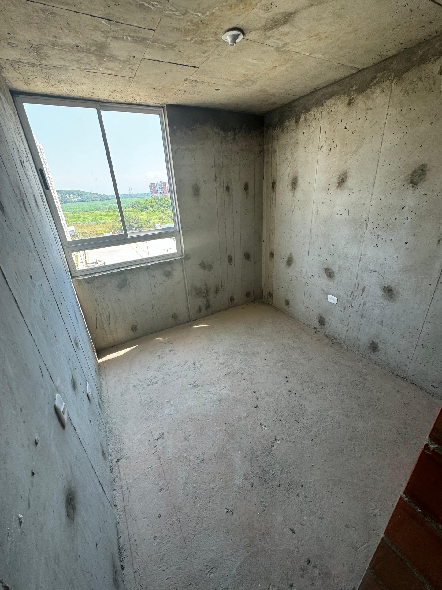 APARTAMENTO EN VENTA EN EL VALLE DEL LILI CALI