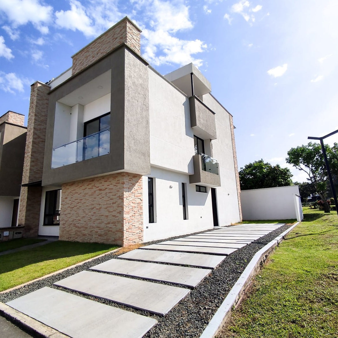 CASA EN VENTA ALFAGUARA-JAMUNDÍ