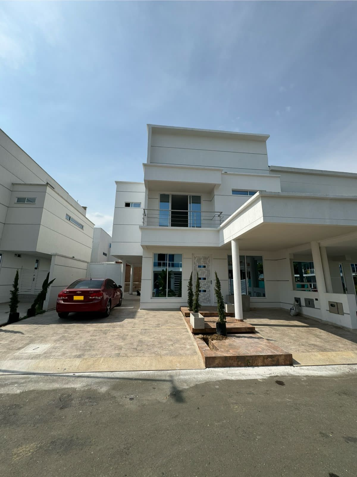 SE VENDE CASA PARA ESTRENAR EN ALFAGUARA-JAMUNDÍ