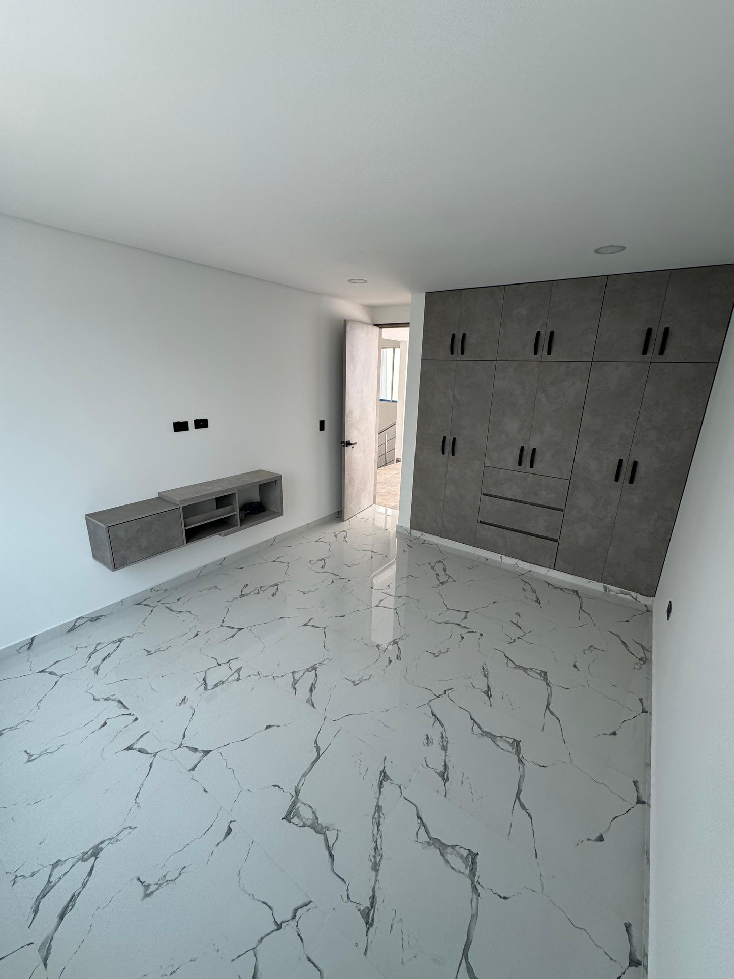 SE VENDE CASA PARA ESTRENAR EN ALFAGUARA-JAMUNDÍ