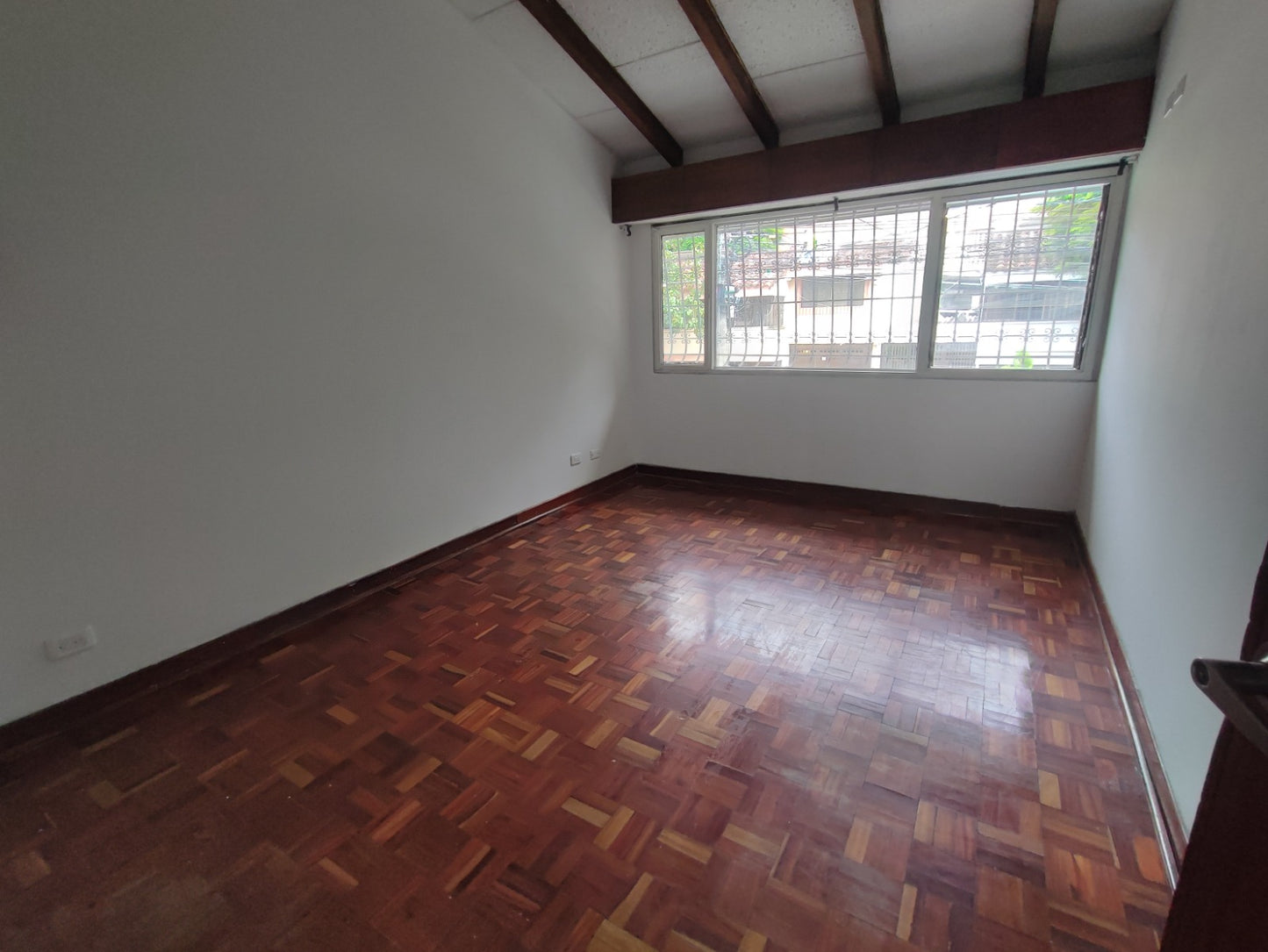 CASA EN VENTA BARRIO LAS VEGAS SUR DE CALI