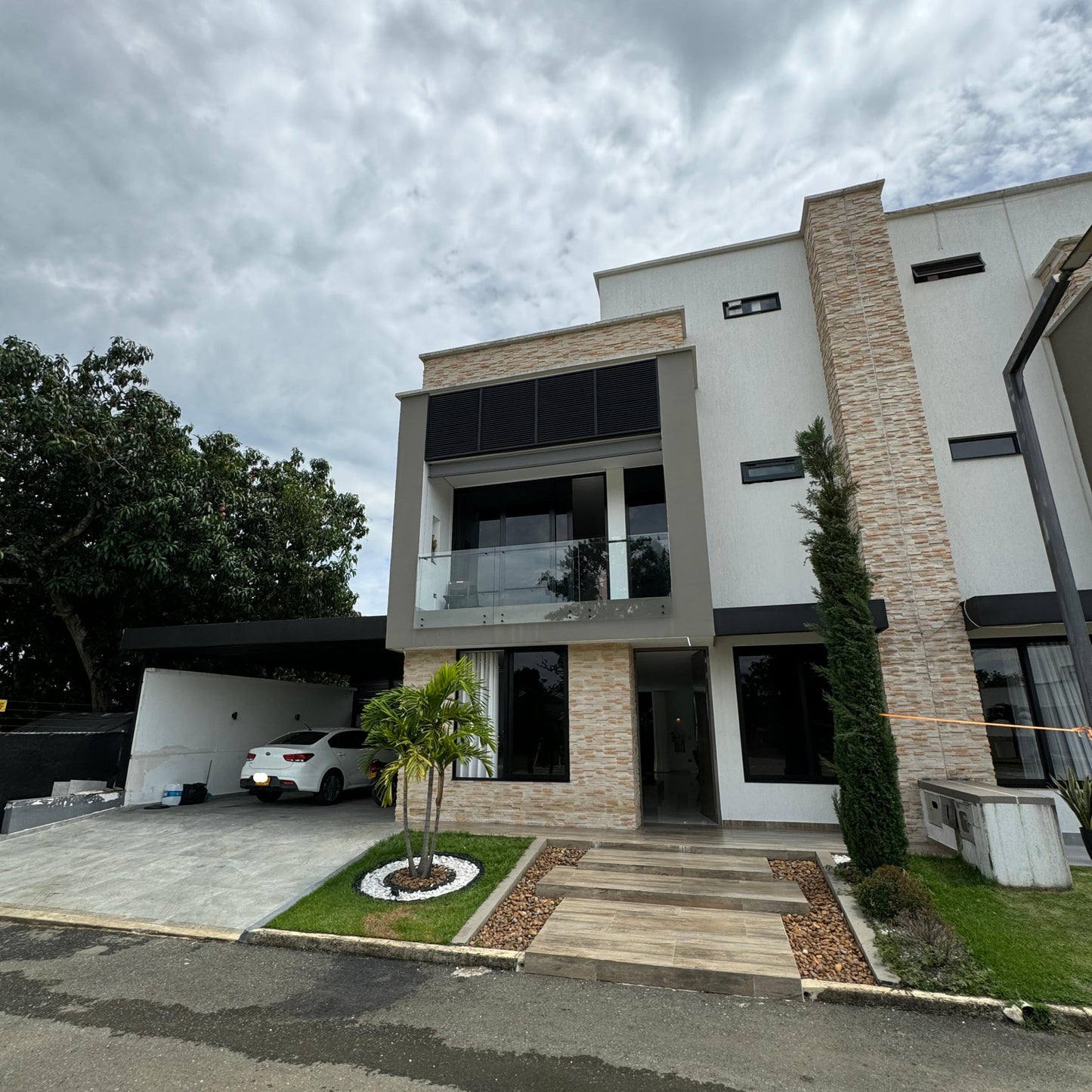CASA EN VENTA CONDOMINIO LAS MERCEDES JAMUNDI