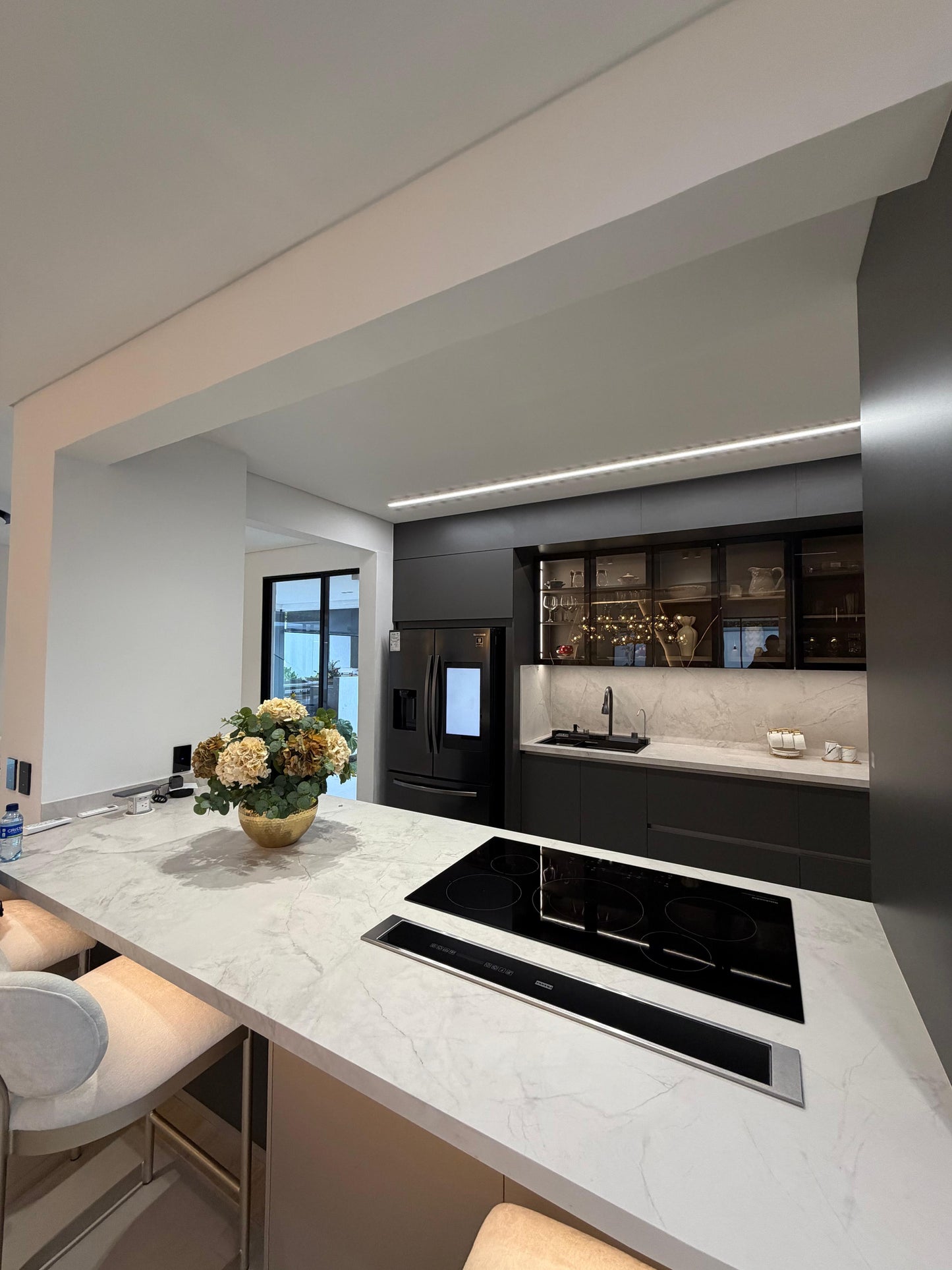 Casa amoblada en venta en La Morada, Jamundí — 700 m², sala de cine, discoteca y piscina