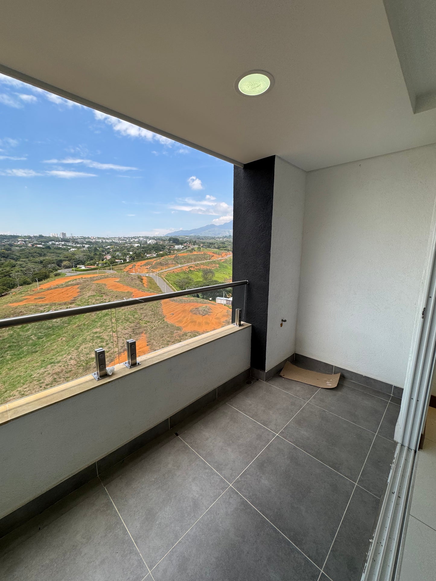 APARTAMENTO EN RENTA CIUDAD JARDÍN PARTE ALTA CALI