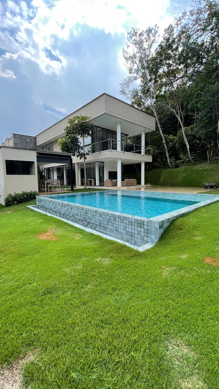 CASA EN VENTA EN PANCE CALI