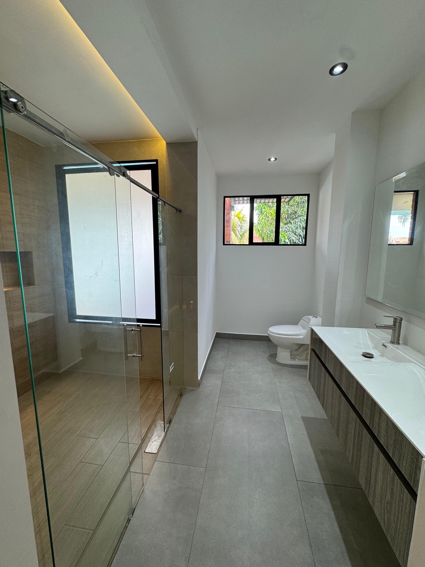 CASA A LA VENTA EN CONDOMINIO POLO CLUB CIUDAD JARDÍN CALI