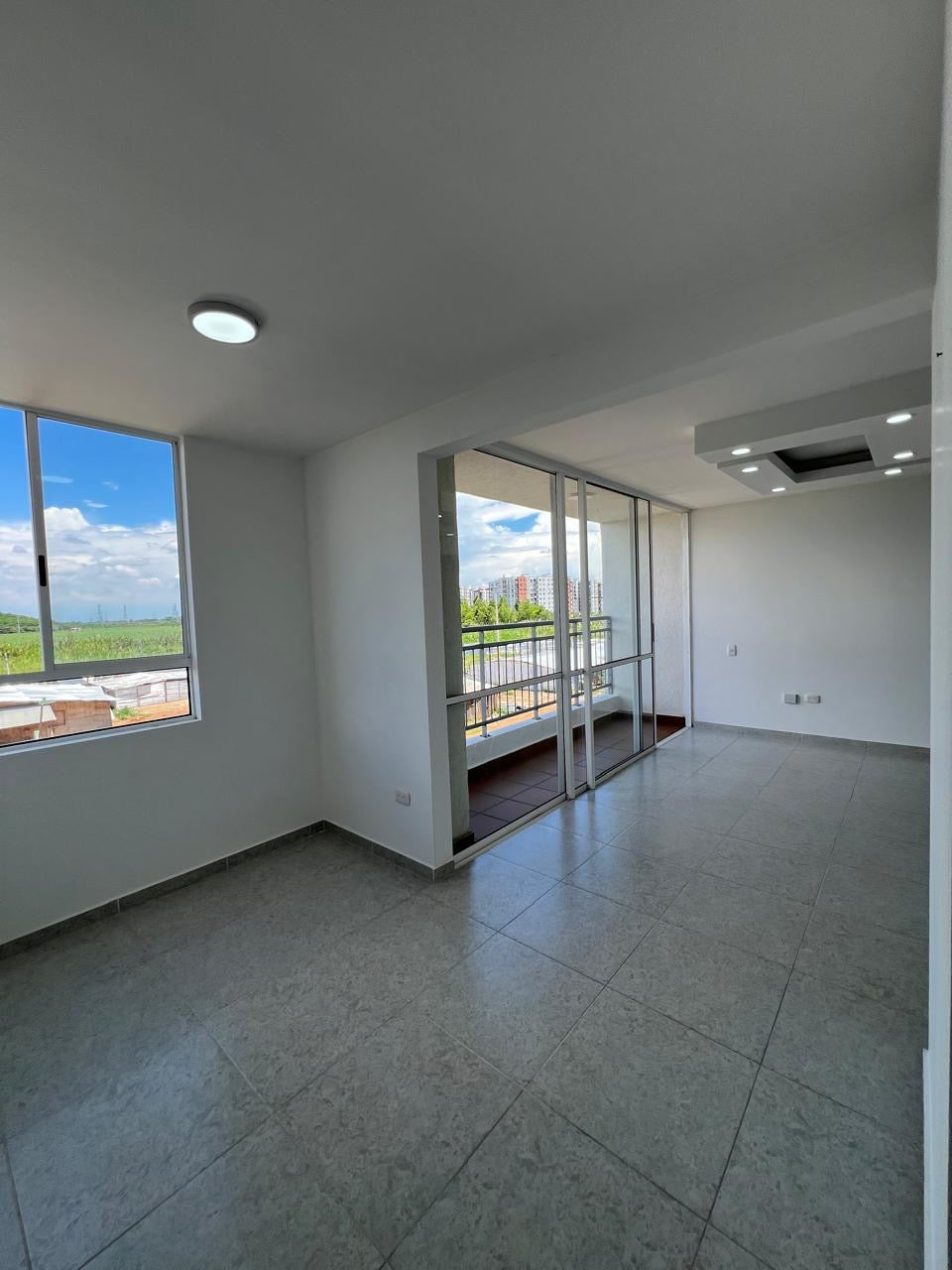 APARTAMENTO A LA VENTA EN VALLE DE LILI UNIDAD BELATERRA