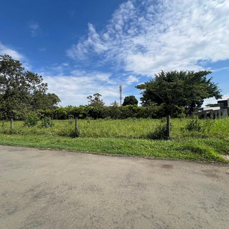 LOTE EN VENTA EN LA MORADA JAMUNDI
