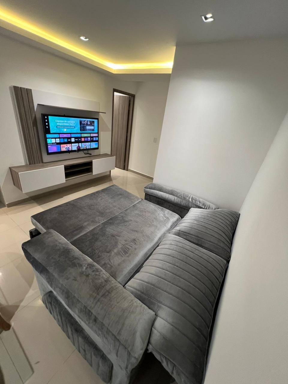 EDIFICIO DE APARTAESTUDIOS EN VENTA AL SUR DE CALI