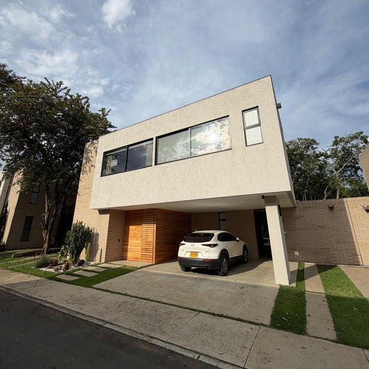 CASA MODERNA EN VENTA PANCE CALI