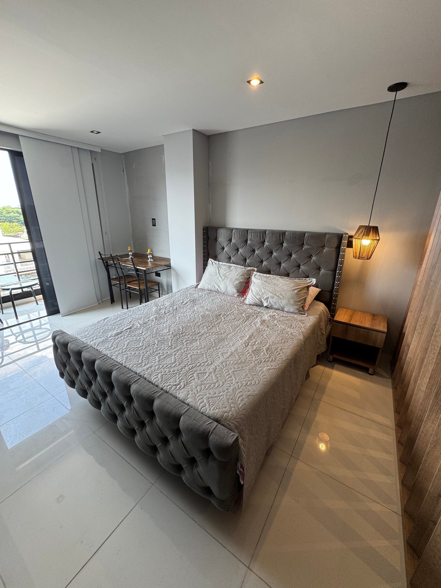 APARTAESTUDIO AMOBLADO EN RENTA EN BARRIO EL INGENIO SUR DE CALI