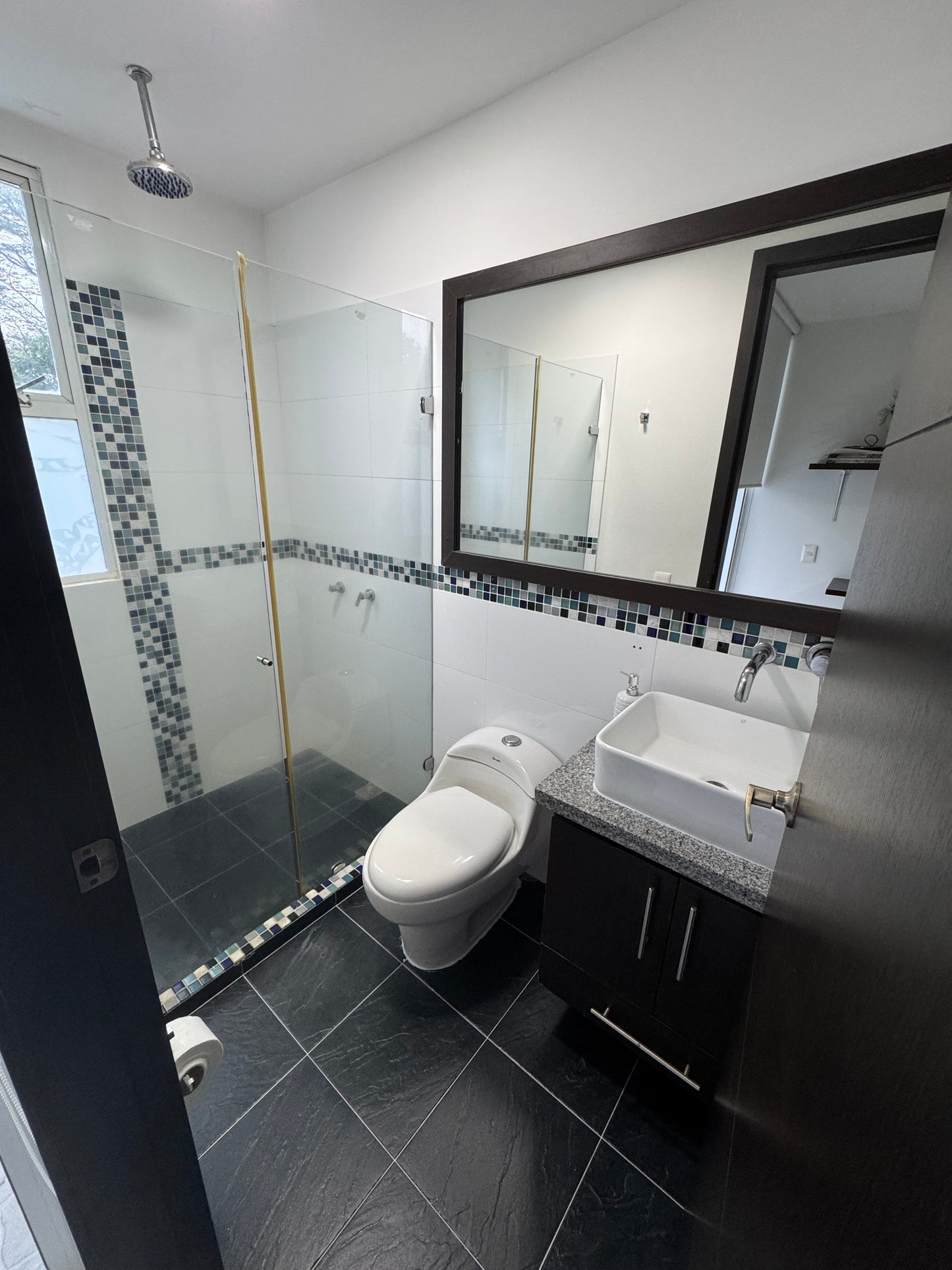 CASA CAMPESTRE AMOBLADA EN VENTA O EN POTRERITO JAMUNDI