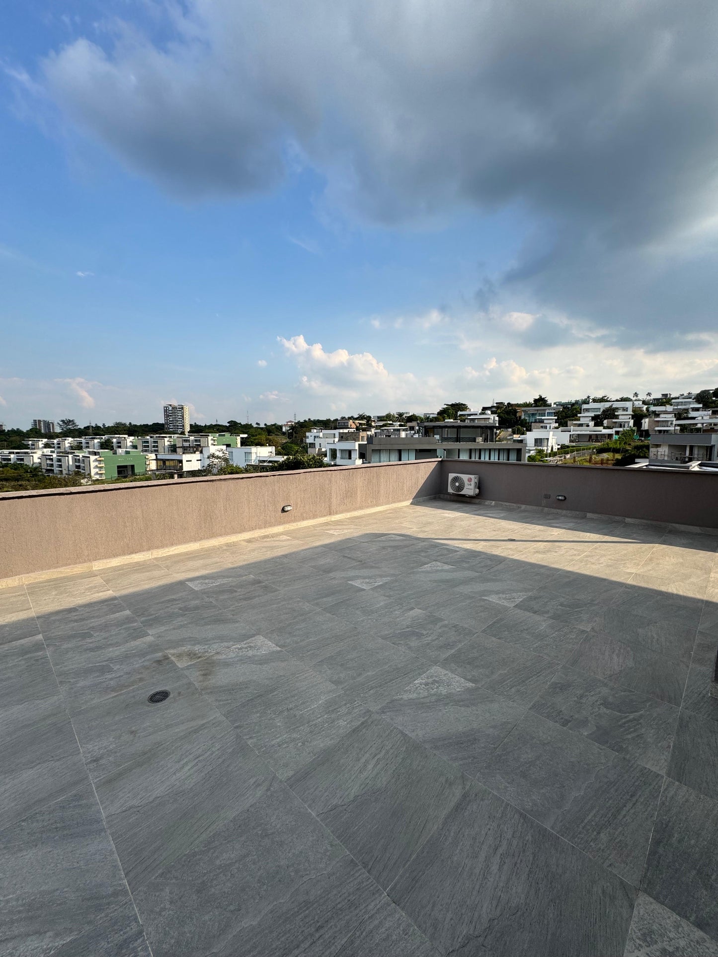 CASA LUJOSA EN PANCE CALI EN VENTA