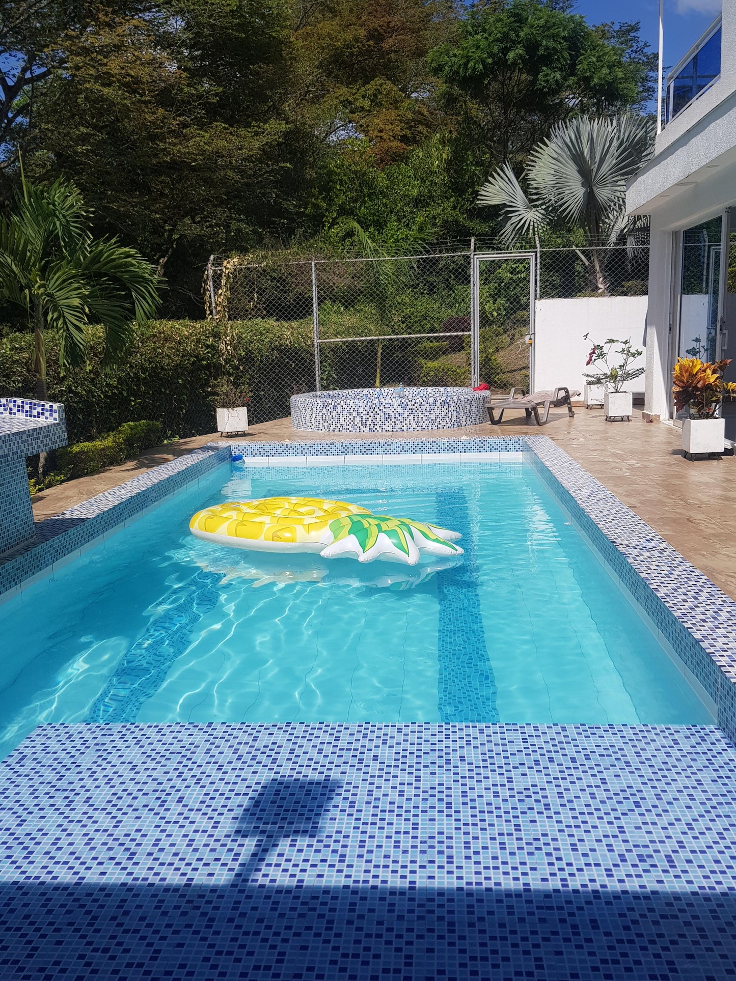 CASA CAMPESTRE AMOBLADA EN VENTA O EN POTRERITO JAMUNDI