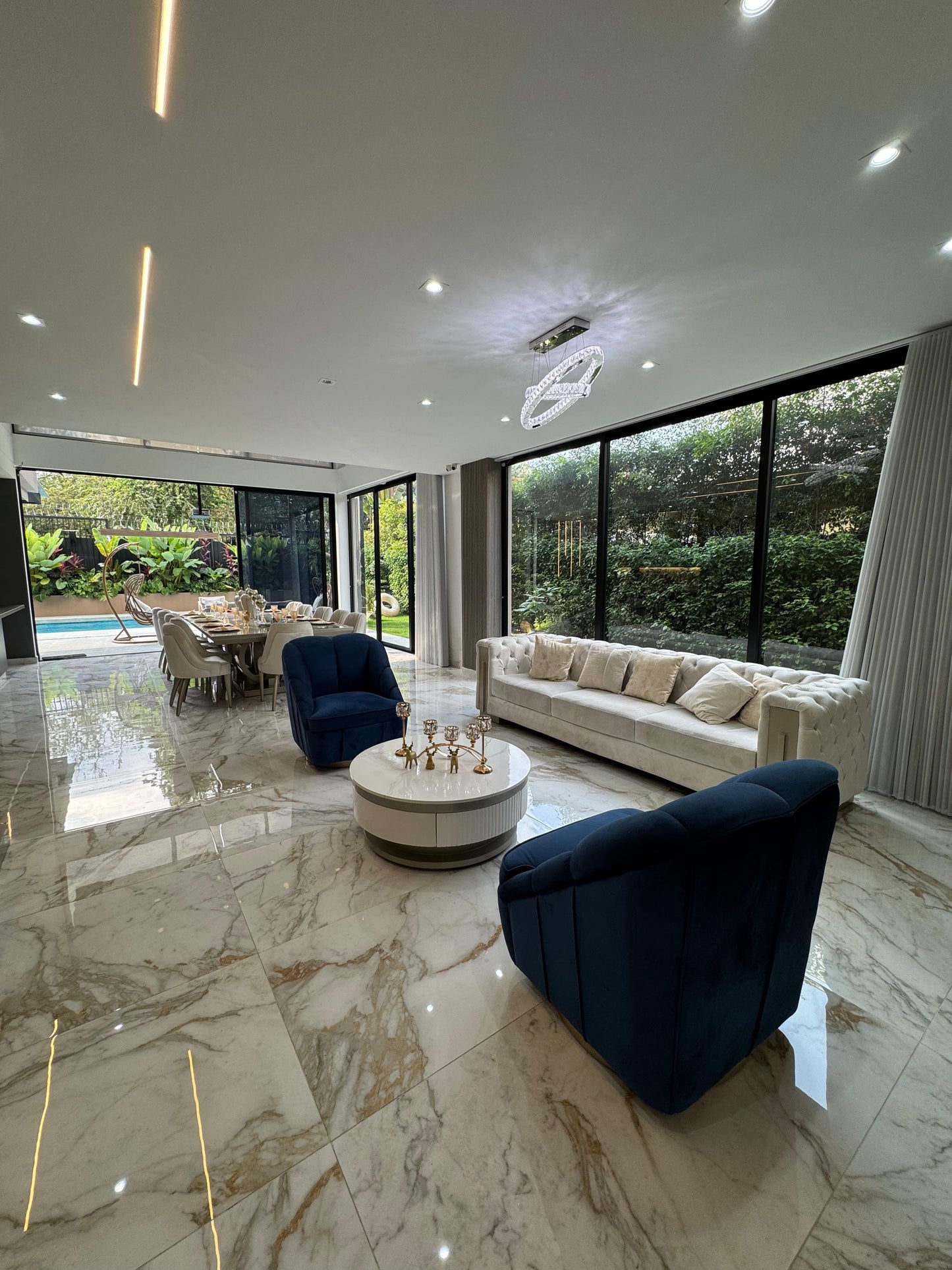 CASA LUJOSA EN PANCE CALI EN VENTA