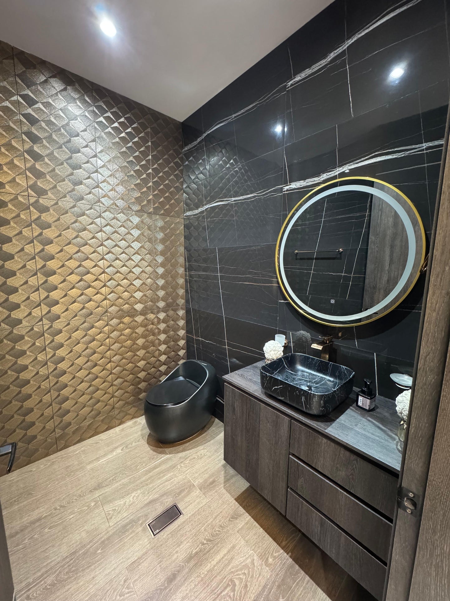 CASA LUJOSA EN PANCE CALI EN VENTA