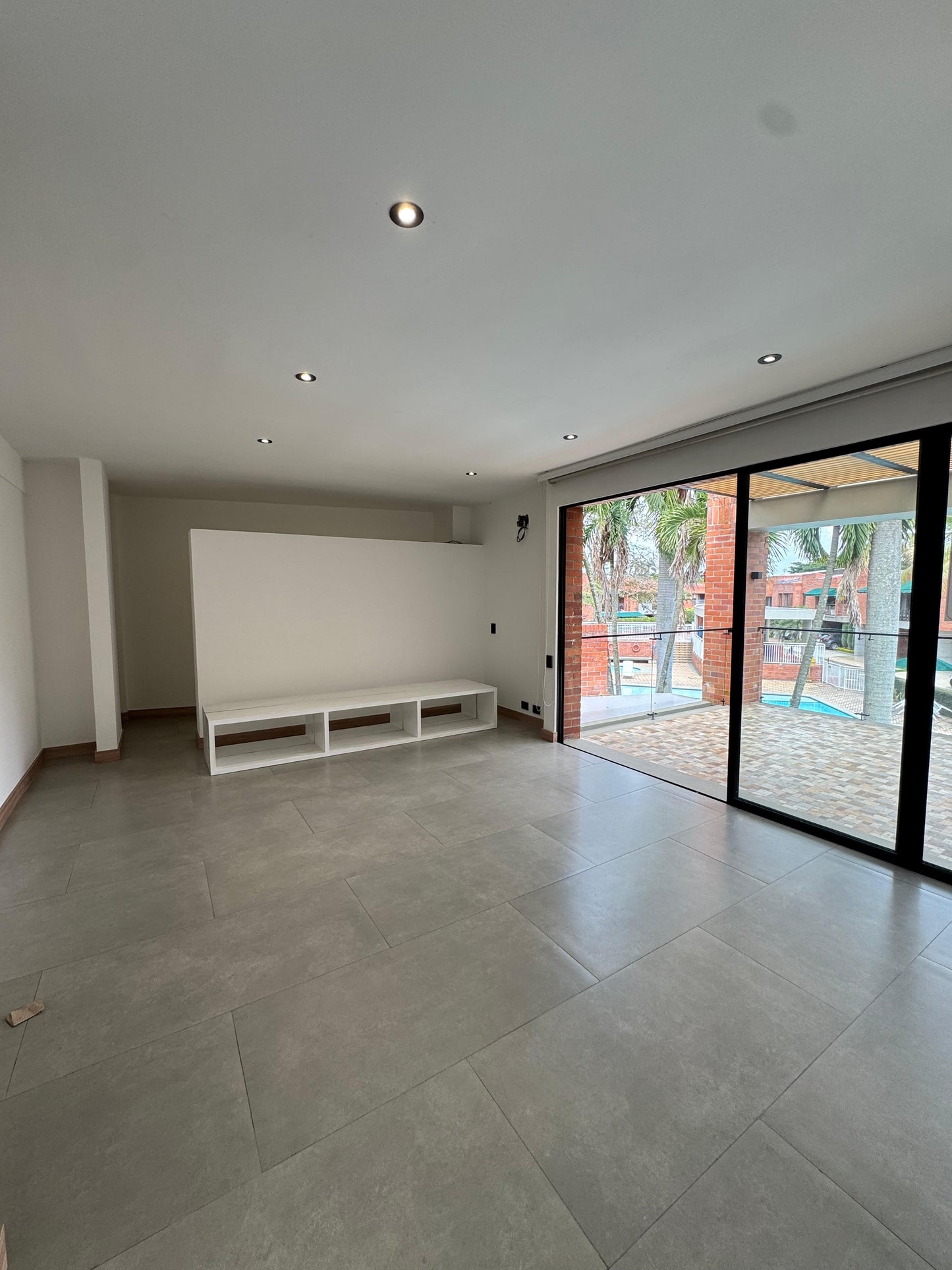 CASA A LA VENTA EN CONDOMINIO POLO CLUB CIUDAD JARDÍN CALI