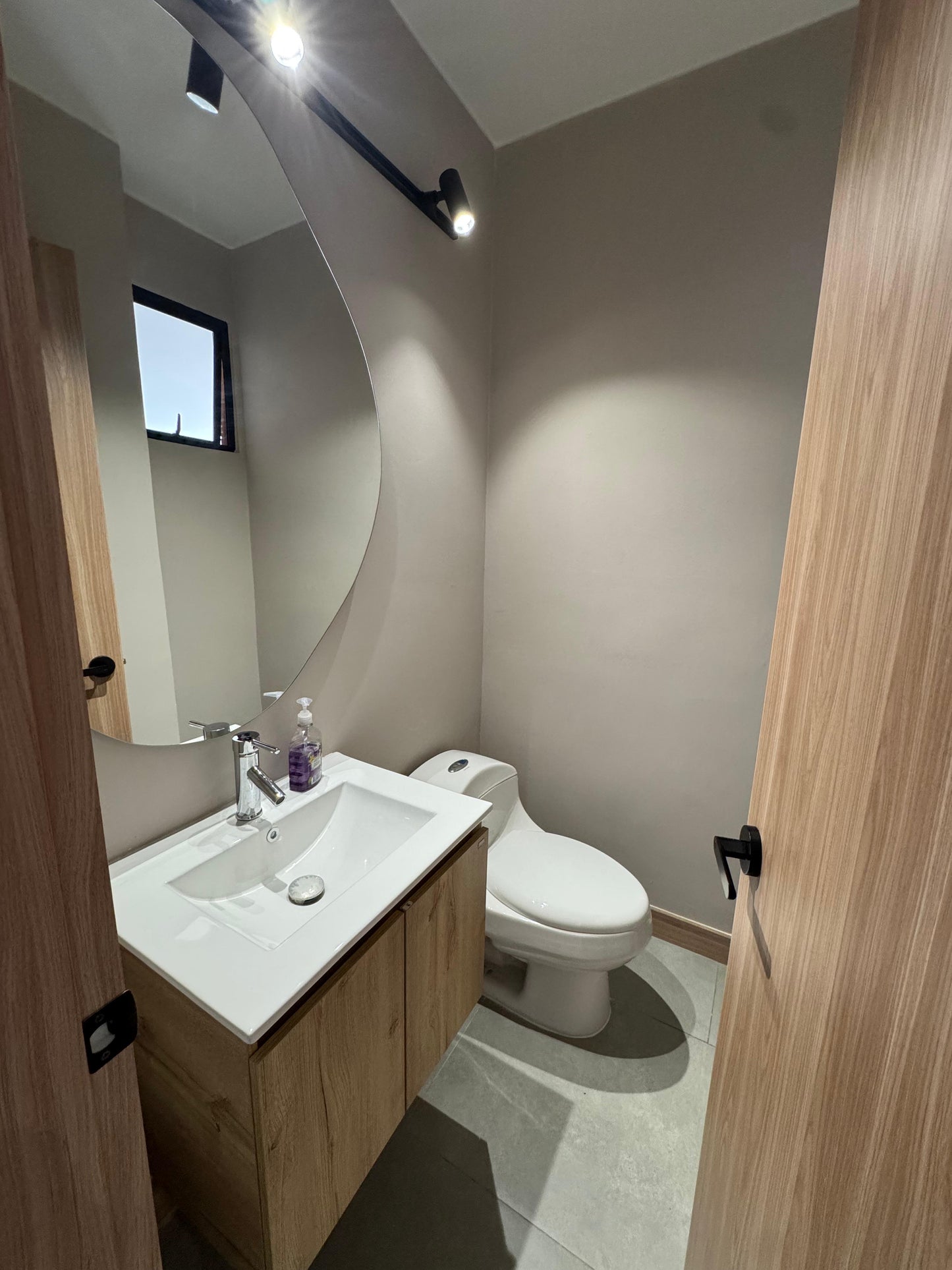 CASA A LA VENTA EN CONDOMINIO POLO CLUB CIUDAD JARDÍN CALI