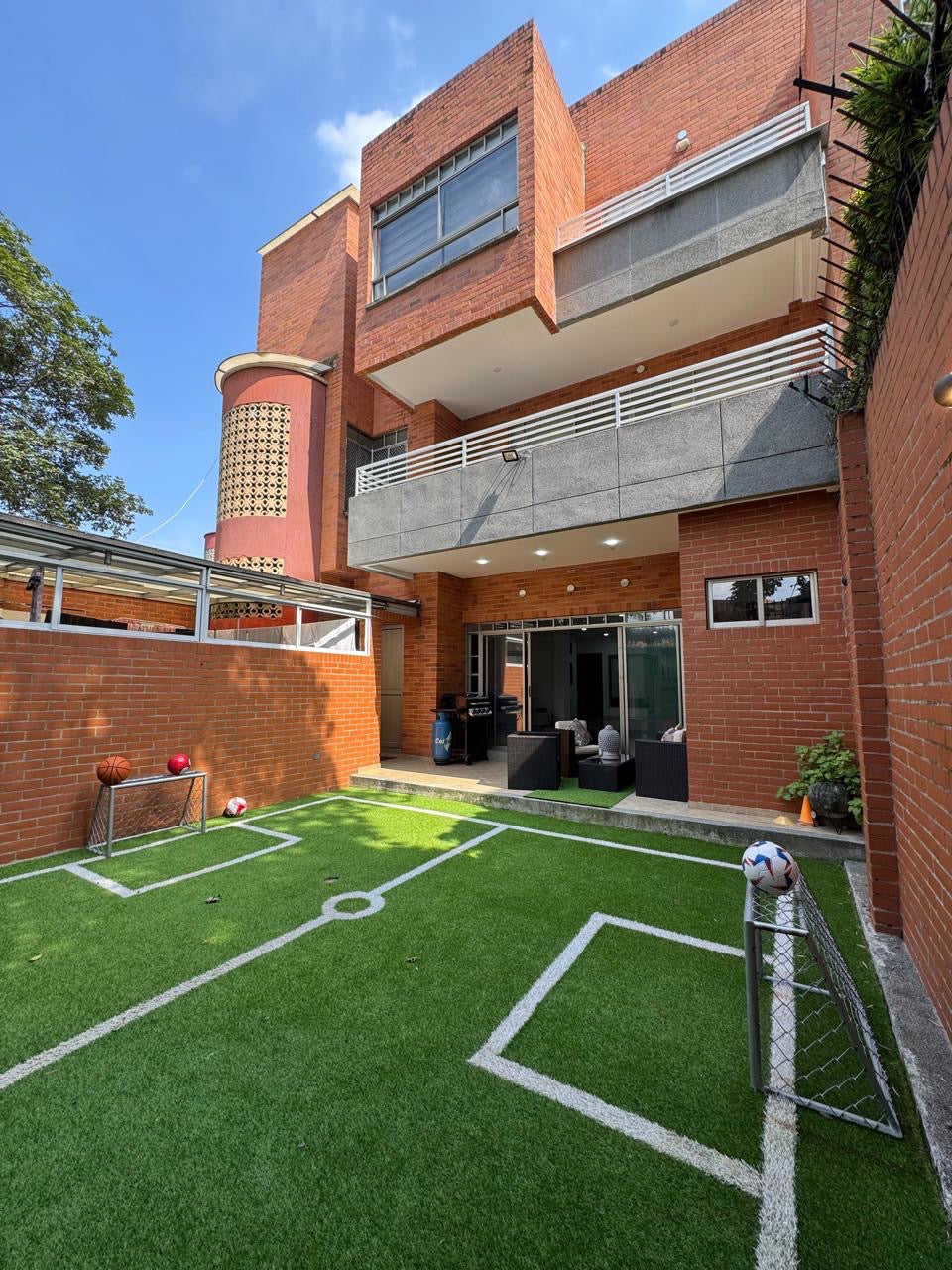CASA EN VENTA CIUDAD JARDÍN CALI