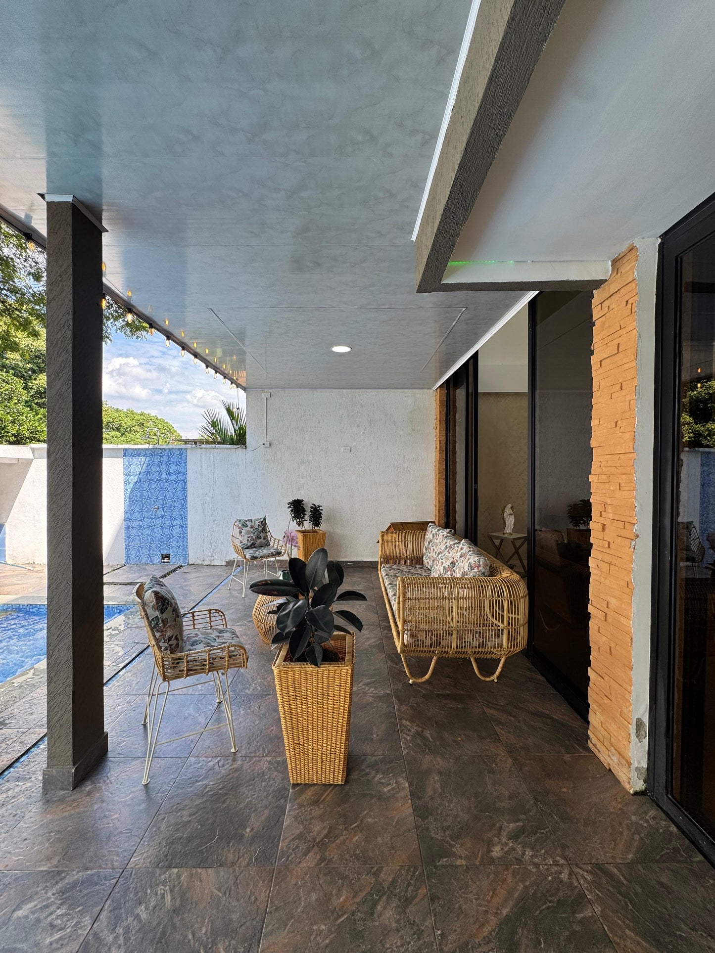 CASA EN ALQUILER EN EL SECTOR DE LAS MERCEDES JAMUNDI