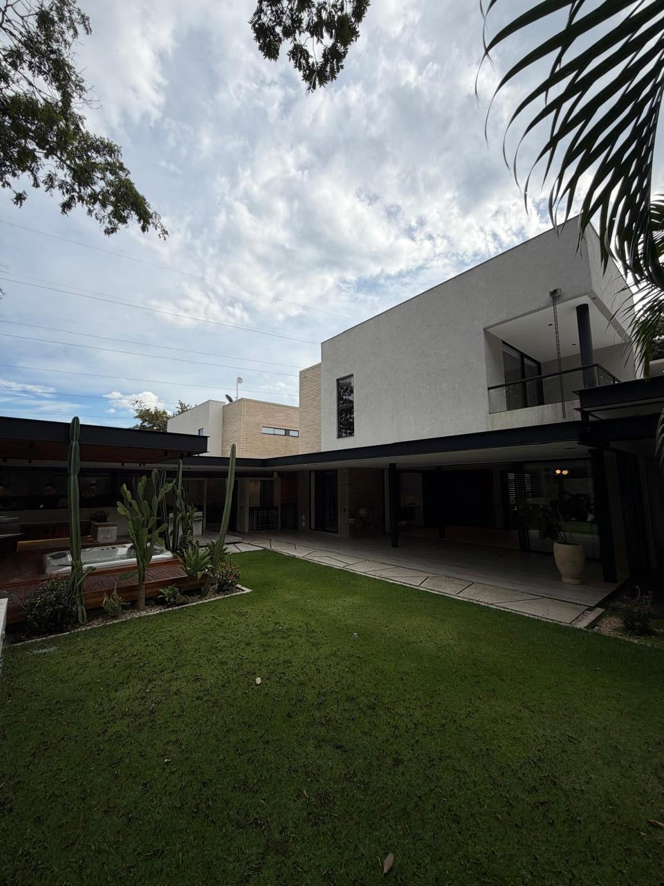 CASA MODERNA EN VENTA PANCE CALI