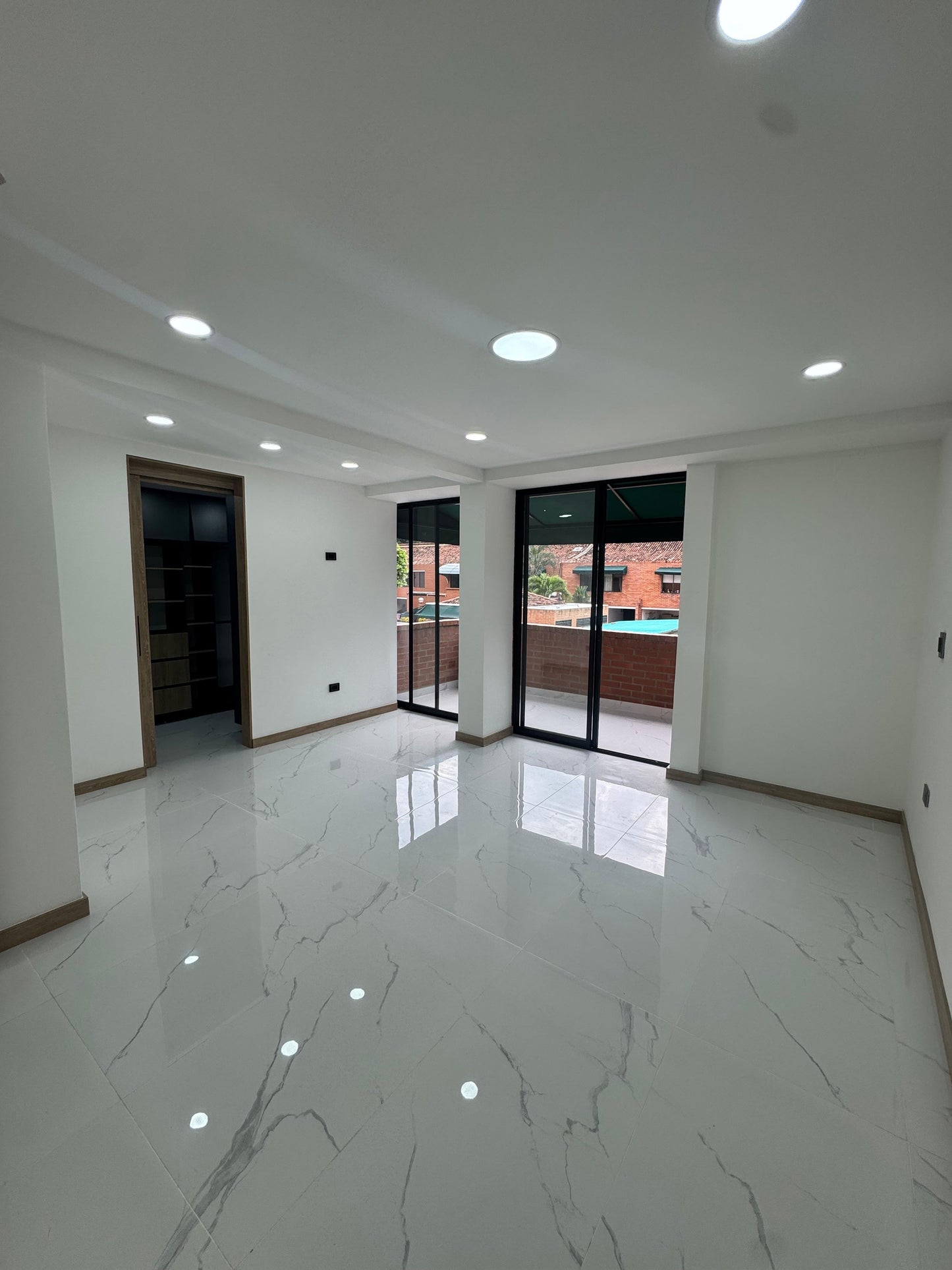 CASA EN VENTA EN BARRIO EL INGENIO CALI