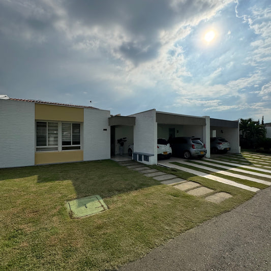CASA A LA VENTA EN EL CASTILLO JAMUNDI