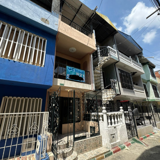 CASA EN VENTA BARRIO FONAVIEMCALI CALI