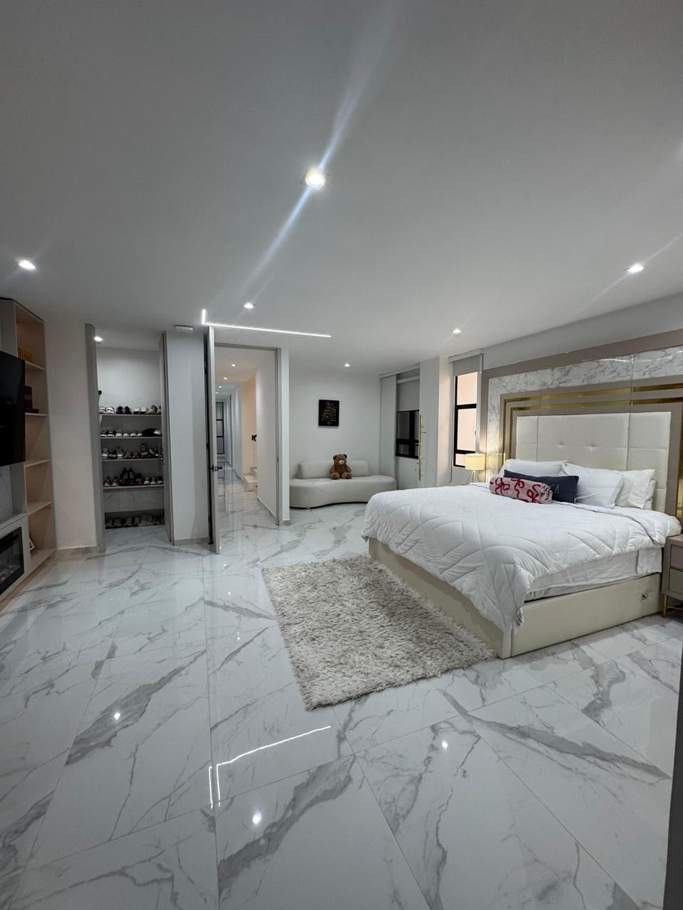 CASA LUJOSA EN VENTA PANCE CALI