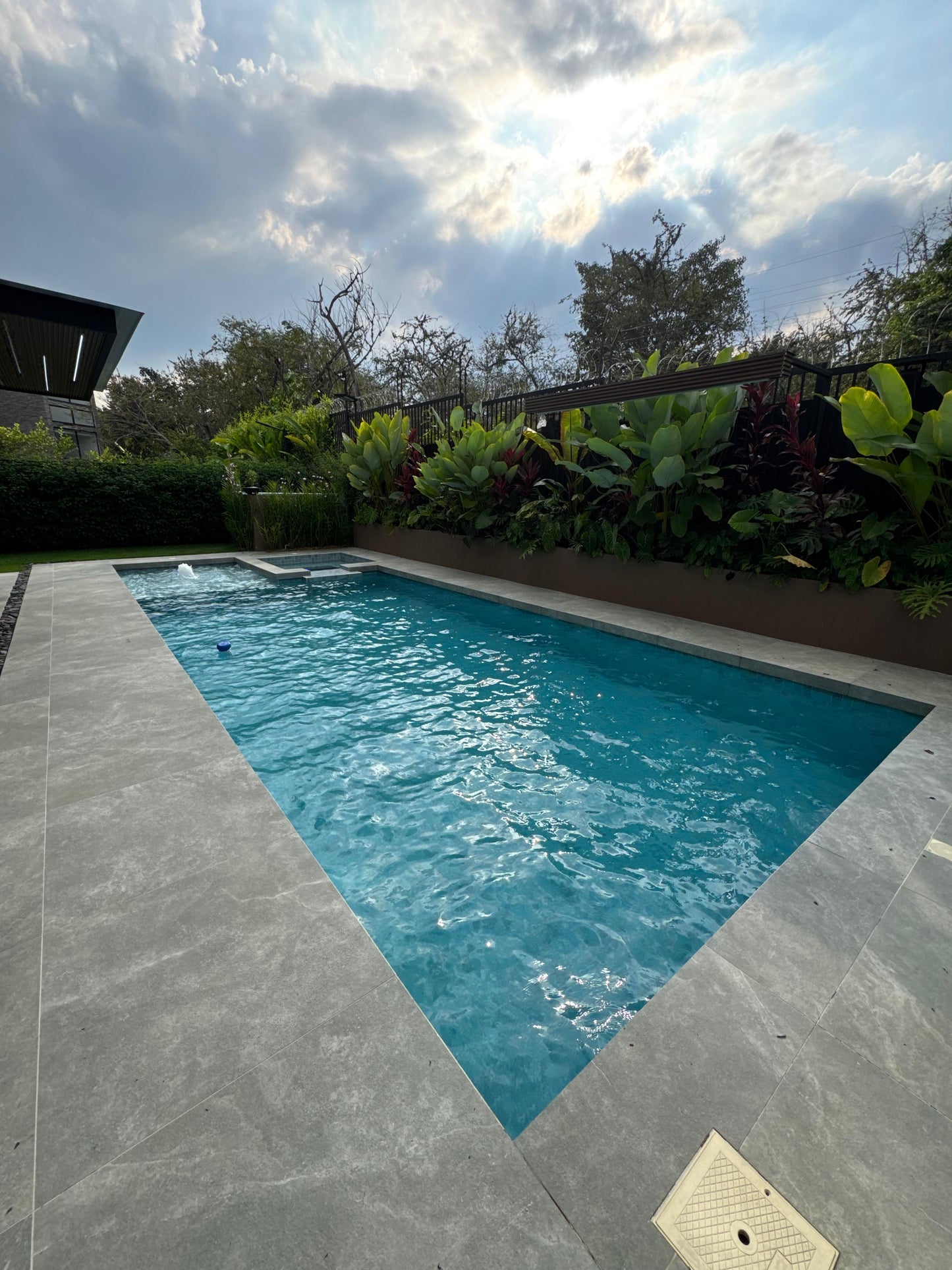 CASA LUJOSA EN PANCE CALI EN VENTA
