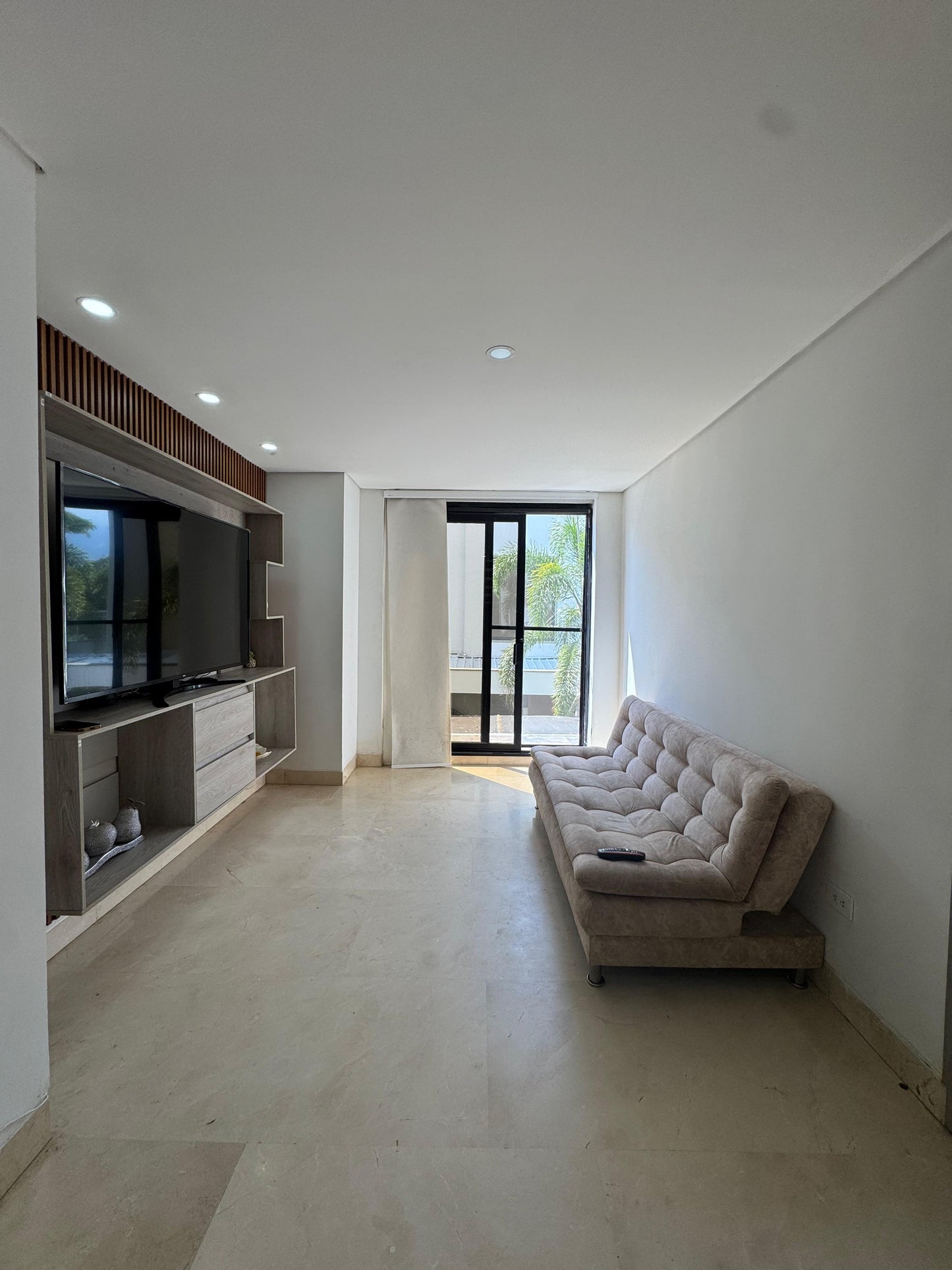 CASA EN ALQUILER EN EL SECTOR DE LAS MERCEDES JAMUNDI