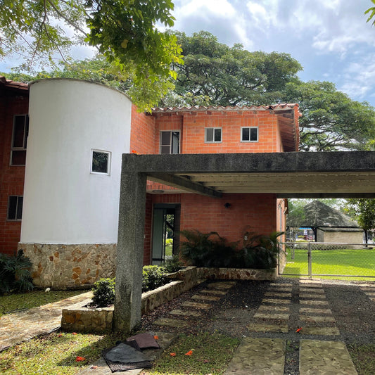 CASA EN RENTA EN GUADUALES DE LAS MERCEDES ALFAGUARA JAMUNDI