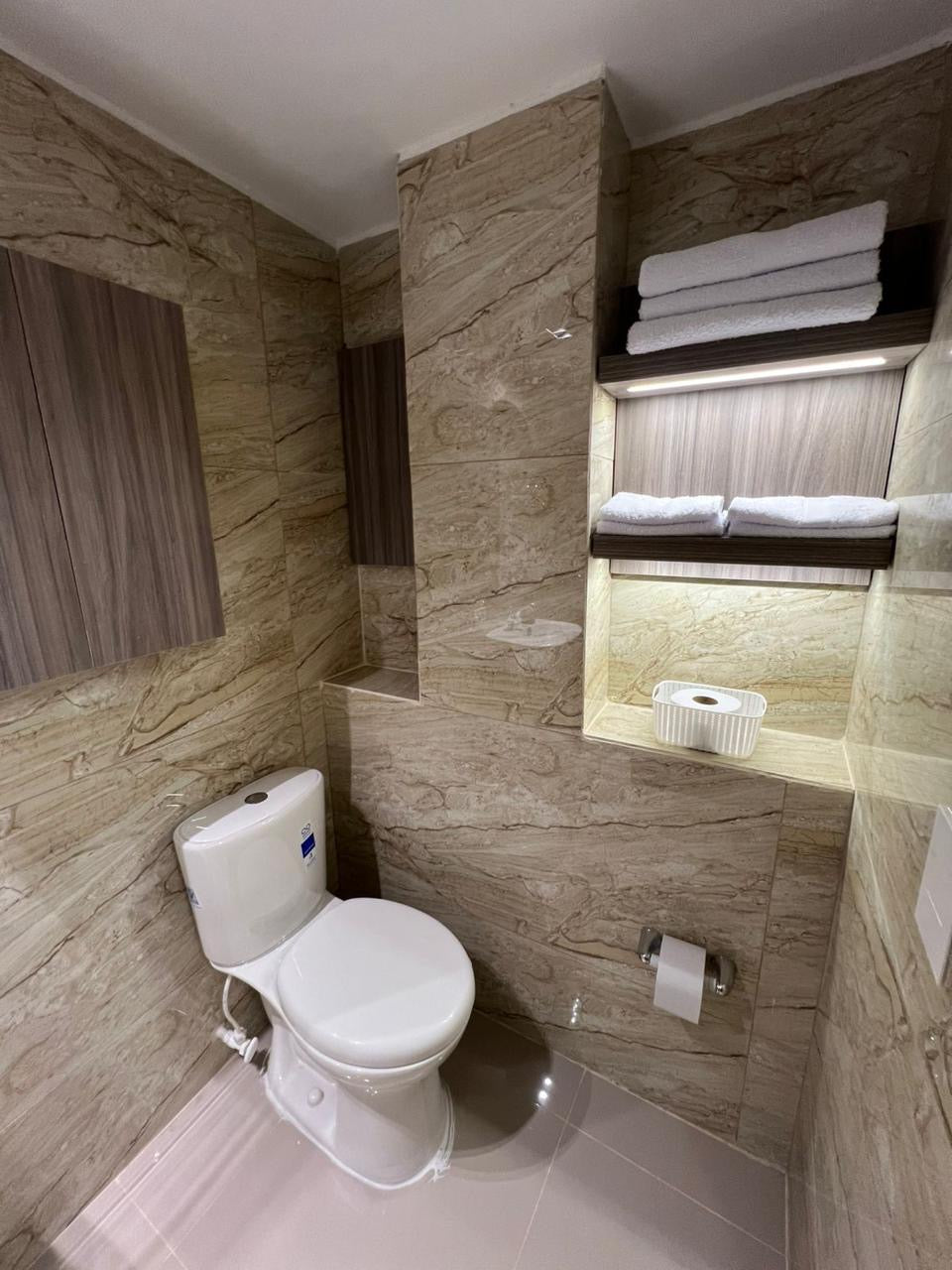 EDIFICIO DE APARTAESTUDIOS EN VENTA AL SUR DE CALI