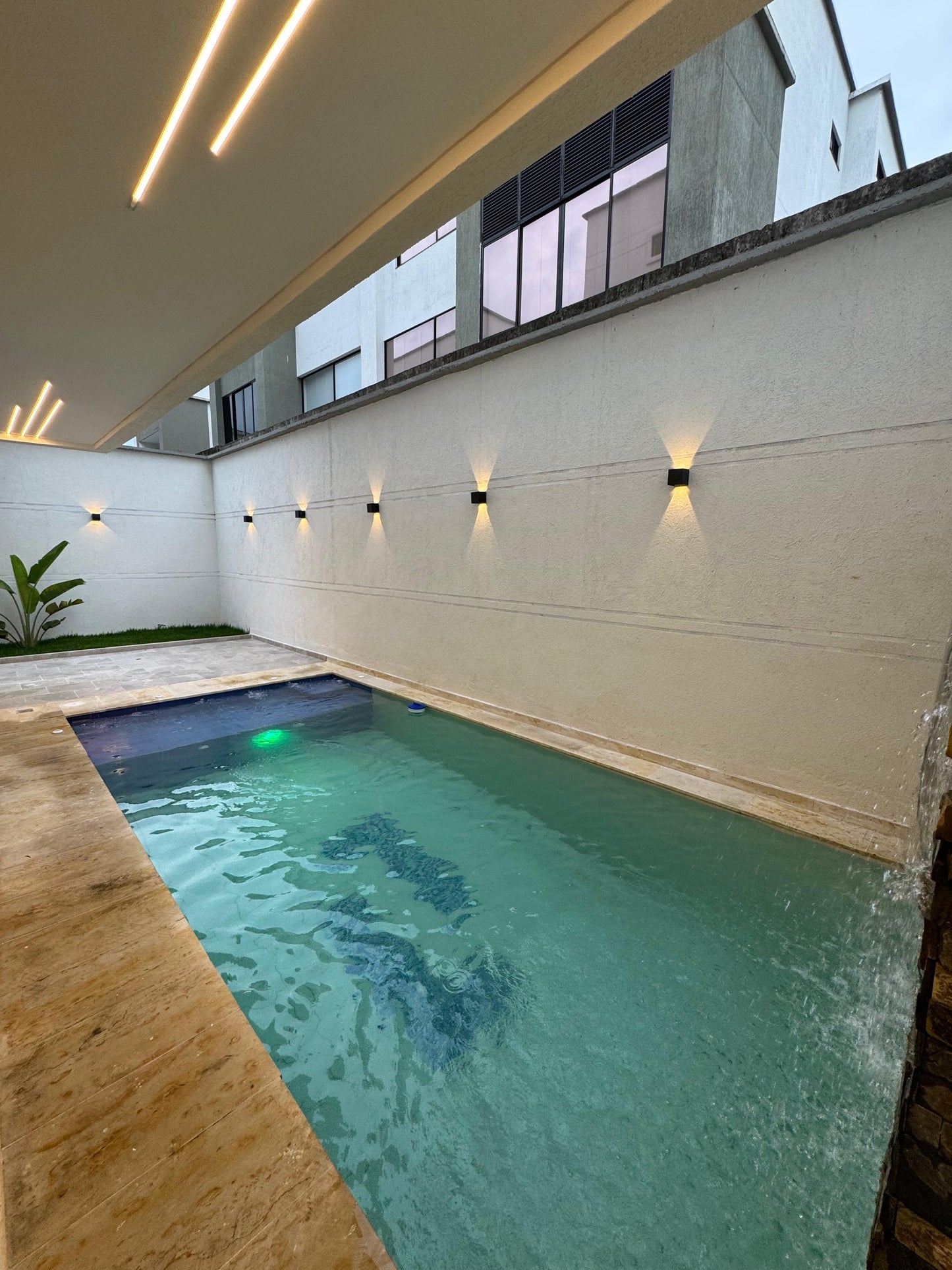 CASA A LA VENTA EN LAS MERCEDES JAMUNDI
