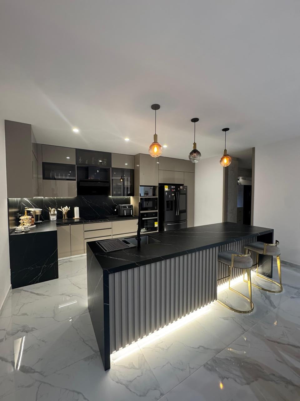 CASA LUJOSA EN VENTA PANCE CALI