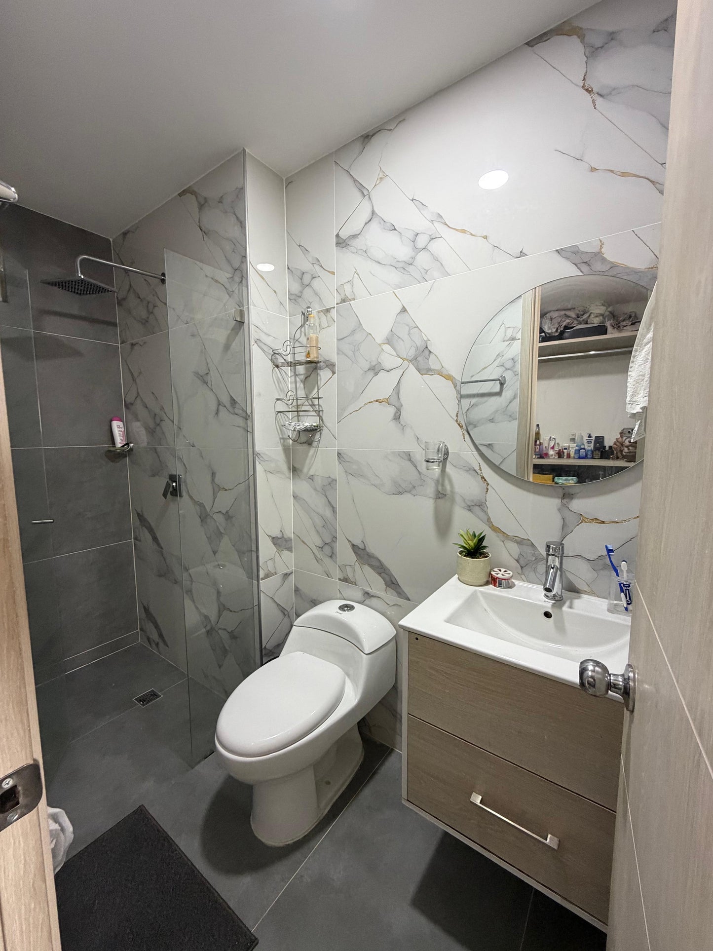 APARTAMENTO EN VENTA PODIUM VALLE DE LILI CALI