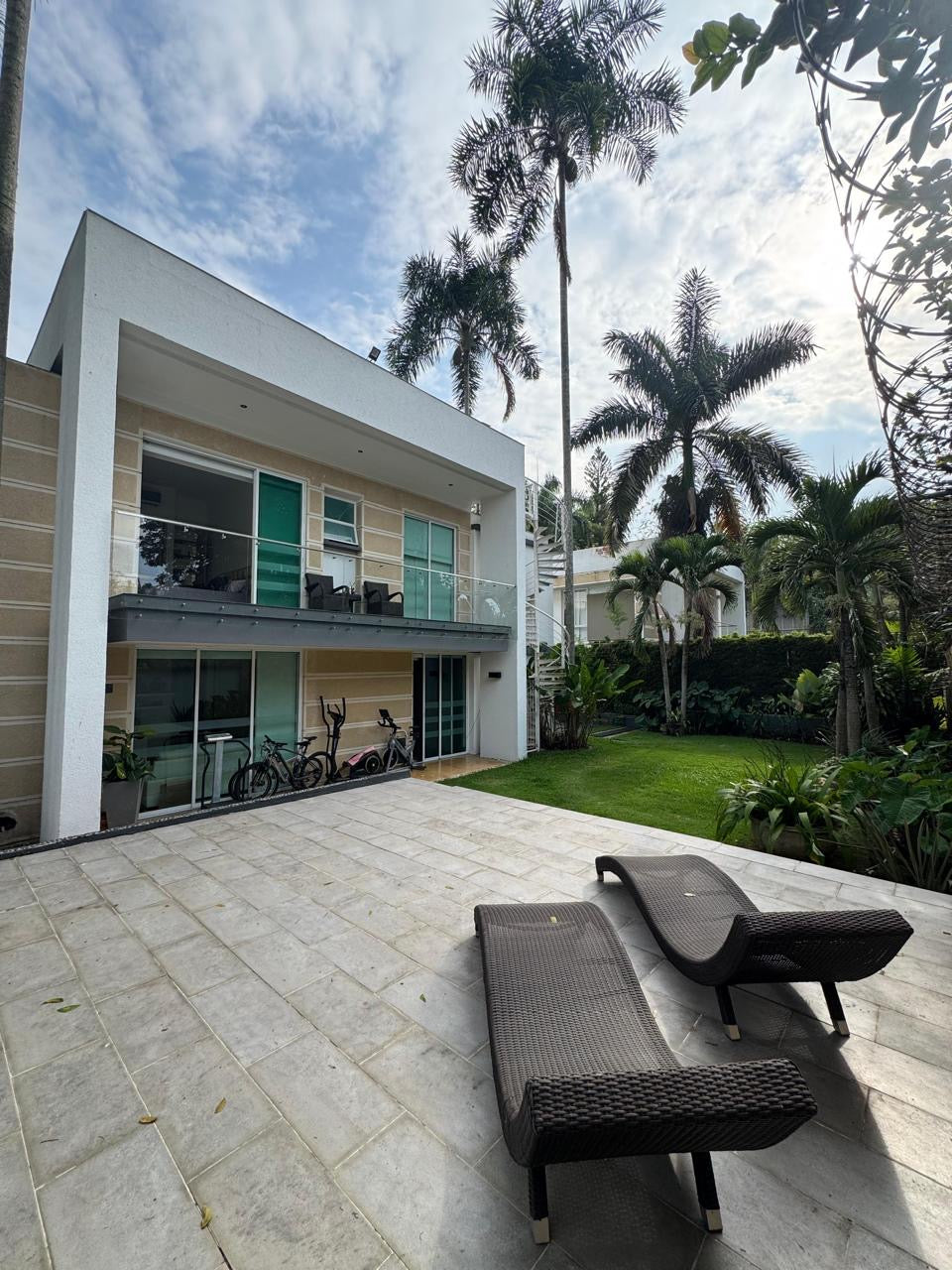 CASA A LA VENTA EN PANCE CALI