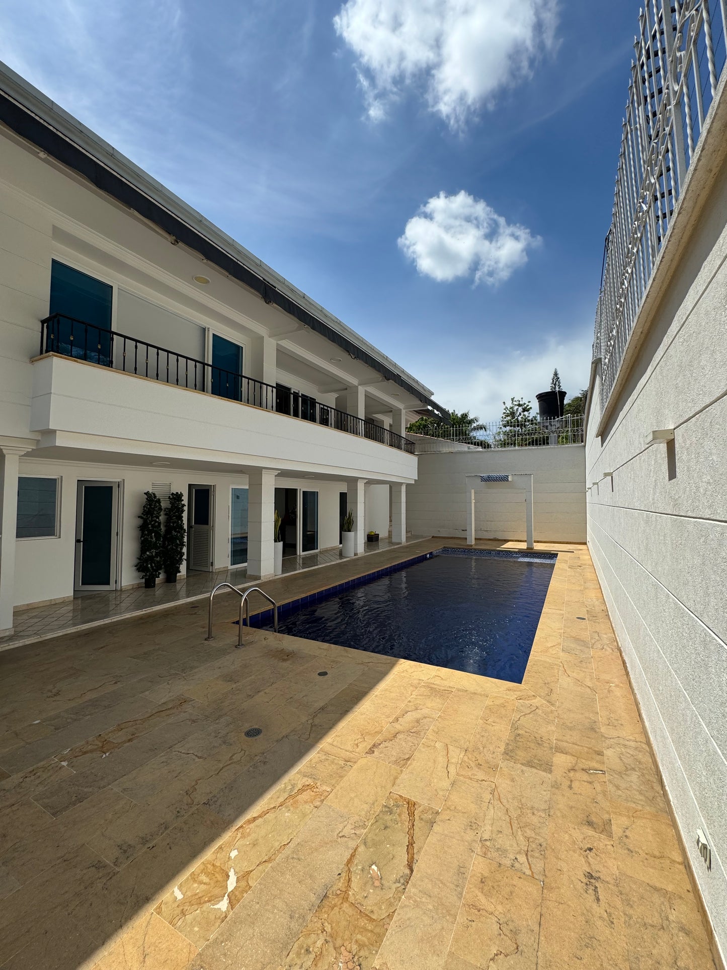 CASA EN VENTA EN CIUDAD JARDÍN CALI