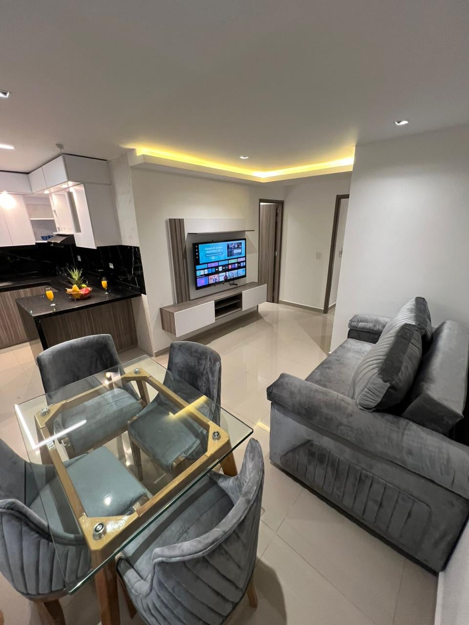EDIFICIO DE APARTAESTUDIOS EN VENTA AL SUR DE CALI